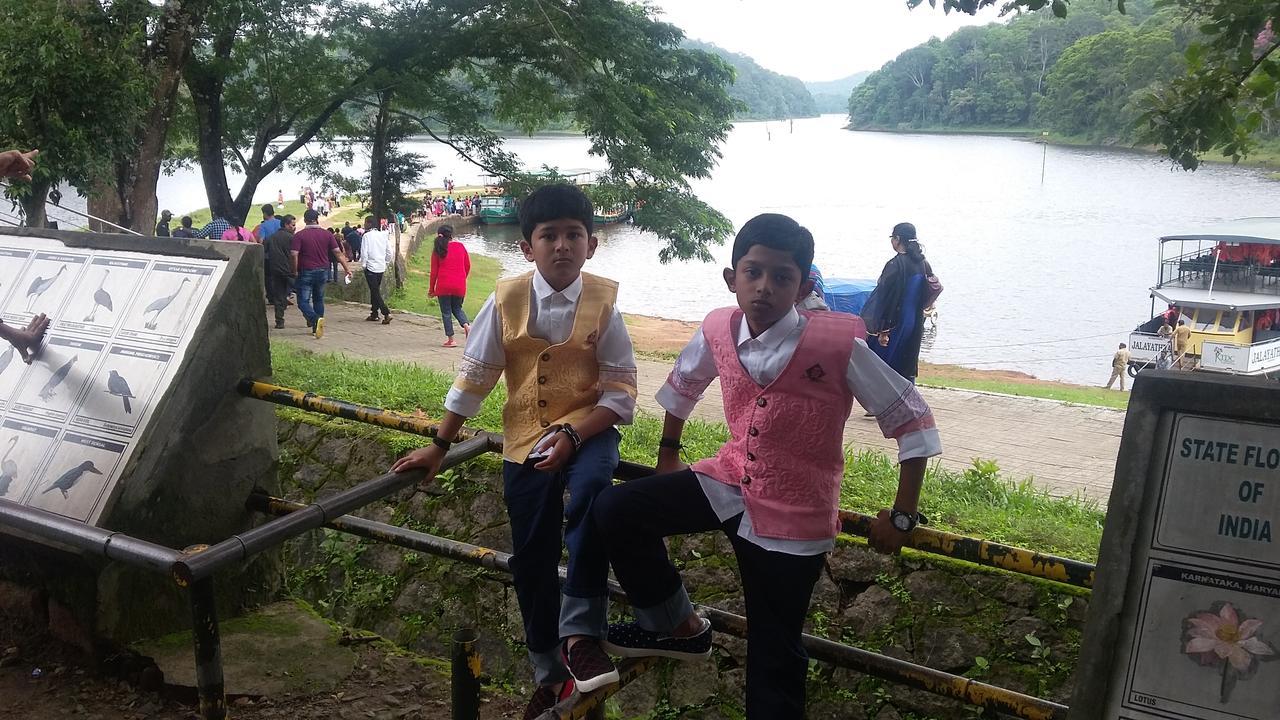 Quadriya Palace Thekkady Buitenkant foto